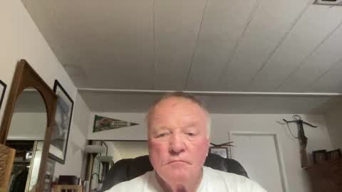 Snapshot of cookoosnest chatting on September 29, 4:17 am cookoosnest online show from September 29, 4:17 am