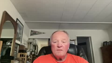 Snapshot of cookoosnest chatting on July 17, 3:13 am cookoosnest online show from July 17, 3:13 am