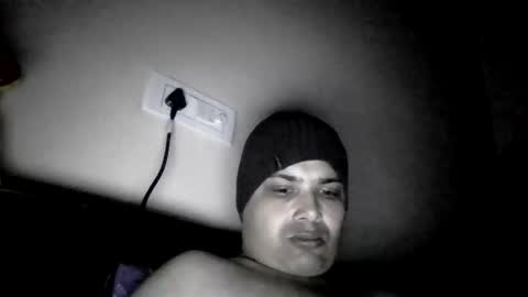 Cool Breeze09 online show from December 18, 1:00 am