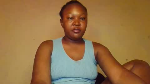 coolgirl001 online show from February 24, 9:18 am