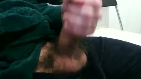 coolhairy online show from December 4, 1:25 am