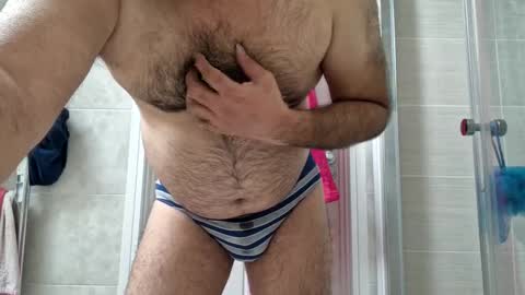 Snapshot of coolube1 chatting on October 8, 11:41 am coolube1 online show from October 8, 11:41 am