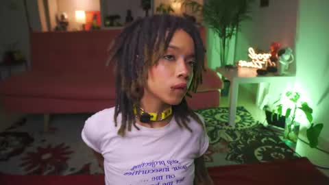 Snapshot of cooper_reds chatting on May 9, 12:16 am ROSELL 3 online show from May 9, 12:16 am