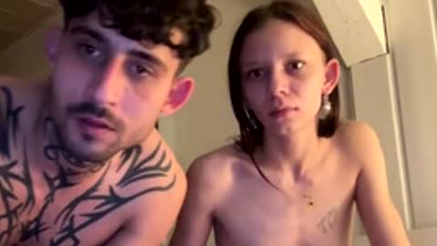 Snapshot of cople2580 chatting on February 15, 12:40 am cople2580 online show from February 15, 12:40 am