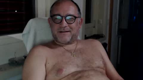 Snapshot of coquin369 chatting on July 2, 11:11 pm Coquin369 online show from July 2, 11:11 pm