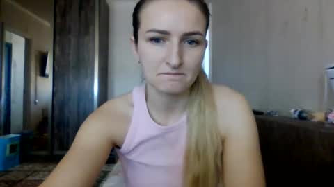 cora_fora online show from February 9, 9:46 am