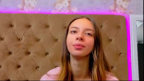 Snapshot of cora_vex chatting on June 22, 3:58 am CoraVex online show from June 22, 3:58 am