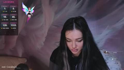 coralie20 online show from November 10, 7:40 am