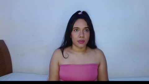 coralmonroe online show from July 15, 9:31 pm