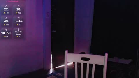 Snapshot of corefinder_xx chatting on October 24, 11:23 pm corefinder_xx online show from October 24, 11:23 pm