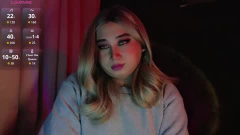 Snapshot of corefinder_xx chatting on November 1, 3:08 am corefinder_xx online show from November 1, 3:08 am