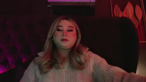 Snapshot of corefinder_xx chatting on December 16, 6:18 am corefinder_xx online show from December 16, 6:18 am