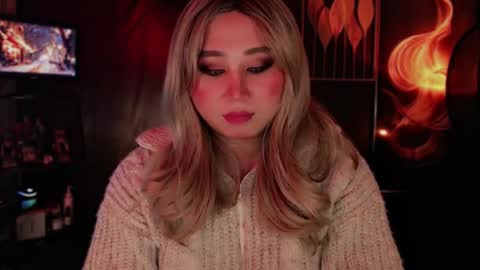 Snapshot of corefinder_xx chatting on December 19, 6:26 pm corefinder_xx online show from December 19, 6:26 pm