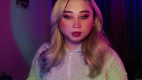 Snapshot of corefinder_xx chatting on January 5, 6:11 pm corefinder_xx online show from January 5, 6:11 pm