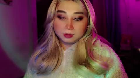 Snapshot of corefinder_xx chatting on January 9, 7:37 pm corefinder_xx online show from January 9, 7:37 pm