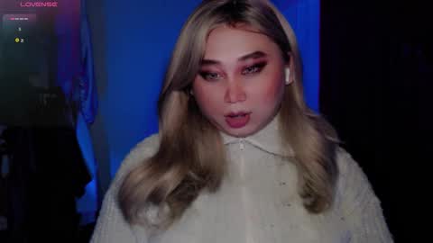 Snapshot of corefinder_xx chatting on February 27, 10:26 am corefinder_xx online show from February 27, 10:26 am