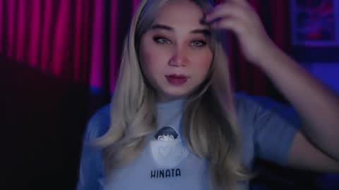 Snapshot of corefinder_xx chatting on April 1, 11:35 pm corefinder_xx online show from April 1, 11:35 pm