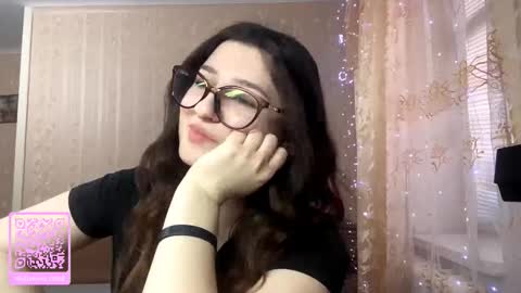 Elisheva online show from February 16, 2:13 pm