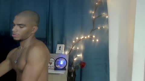 CoreyGlover online show from April 23, 8:57 am