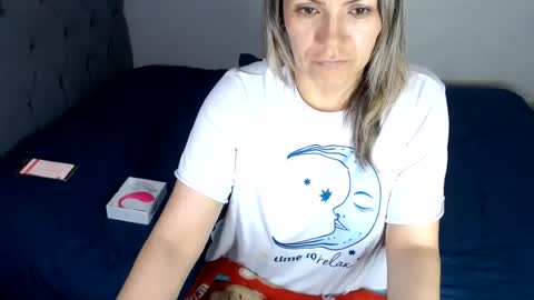 Snapshot of corinnasex chatting on July 24, 8:45 am corinnasex online show from July 24, 8:45 am
