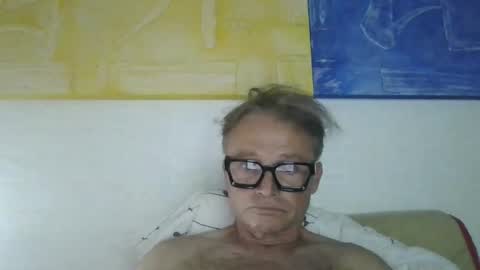 coroa4u online show from November 24, 5:51 am