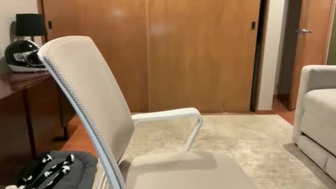 Snapshot of corsetnoir chatting on March 18, 12:25 am Corset Noir online show from March 18, 12:25 am