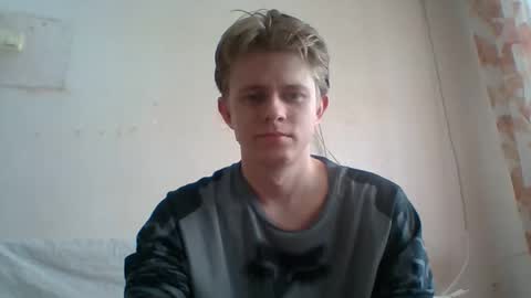 Snapshot of cosm2312 chatting on June 7, 12:31 pm Andrew online show from June 7, 12:31 pm
