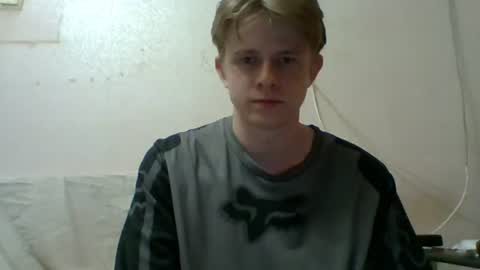 Snapshot of cosm2312 chatting on June 16, 7:05 pm Andrew online show from June 16, 7:05 pm