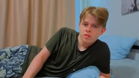Andrew online show from July 31, 4:17 pm