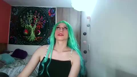 Snapshot of cosmic_crystal chatting on February 16, 11:26 pm cosmic_crystal online show from February 16, 11:26 pm