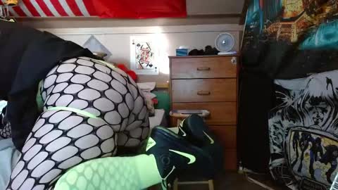 cosmicjones88 online show from April 22, 11:45 am