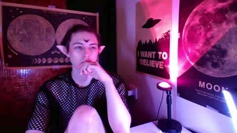 Snapshot of cosmonudes chatting on December 21, 10:30 pm Barry online show from December 21, 10:30 pm