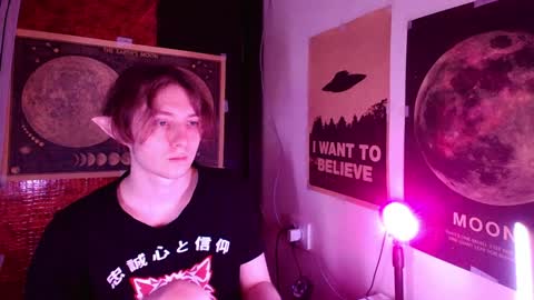 Snapshot of cosmonudes chatting on January 8, 3:50 pm Barry online show from January 8, 3:50 pm