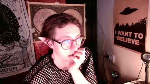 Snapshot of cosmonudes chatting on January 19, 3:42 pm Barry online show from January 19, 3:42 pm