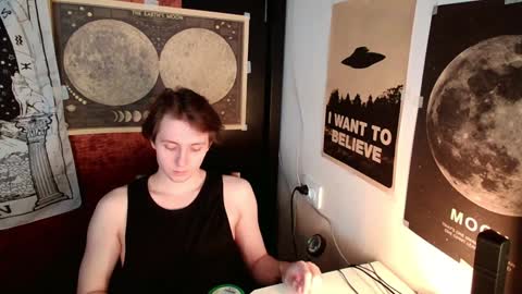 Snapshot of cosmonudes chatting on January 30, 12:16 pm Barry online show from January 30, 12:16 pm