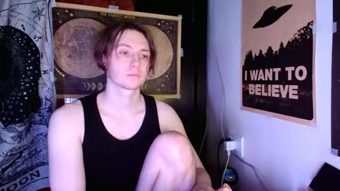 Snapshot of cosmonudes chatting on February 25, 3:09 am Barry online show from February 25, 3:09 am