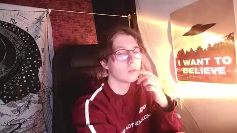 Barry online show from February 17, 8:15 pm