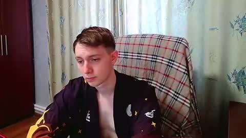 Snapshot of cosmonudes chatting on July 3, 9:05 am Barry online show from July 3, 9:05 am