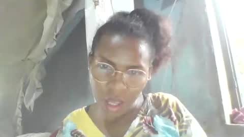 couleur_vanille online show from January 15, 2:43 pm