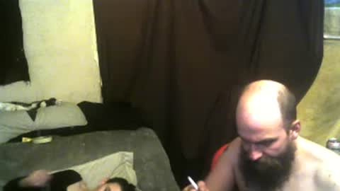 Alaskawildcouple online show from December 29, 10:01 am