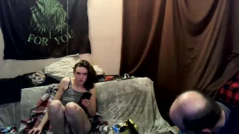 Alaskawildcouple online show from January 8, 11:32 am