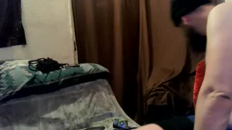 Alaskawildcouple online show from January 17, 11:06 am