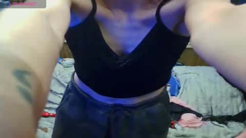 Alaskawildcouple online show from October 16, 8:26 am