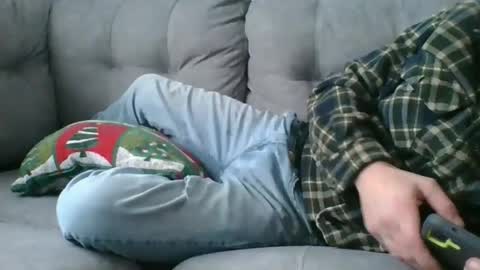 Snapshot of countyman1989 chatting on December 3, 3:43 pm Kylenaughtybi89 online show from December 3, 3:43 pm