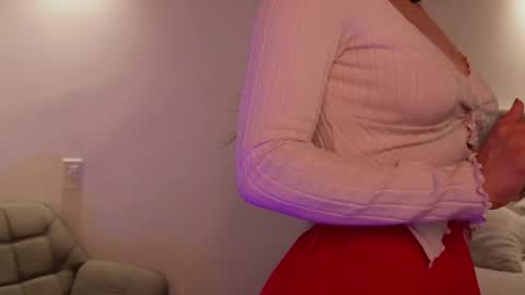 Snapshot of couple_of_your_dreams_ chatting on May 15, 11:45 pm Kay online show from May 15, 11:45 pm