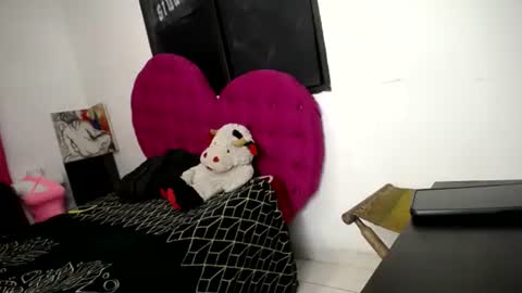 couple_sex_kinky online show from December 6, 8:05 am