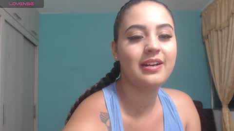 Snapshot of couple_sexandlove chatting on January 18, 1:31 am ALEJANDRO Y EMILY online show from January 18, 1:31 am