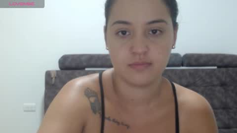 Snapshot of couple_sexandlove chatting on February 5, 2:27 am ALEJANDRO Y EMILY online show from February 5, 2:27 am