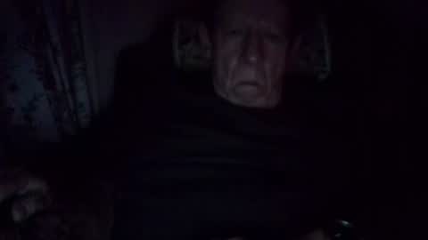 Snapshot of courieral1 chatting on December 26, 6:22 pm courieral1 online show from December 26, 6:22 pm