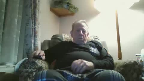 Snapshot of courieral1 chatting on October 18, 5:32 am courieral1 online show from October 18, 5:32 am